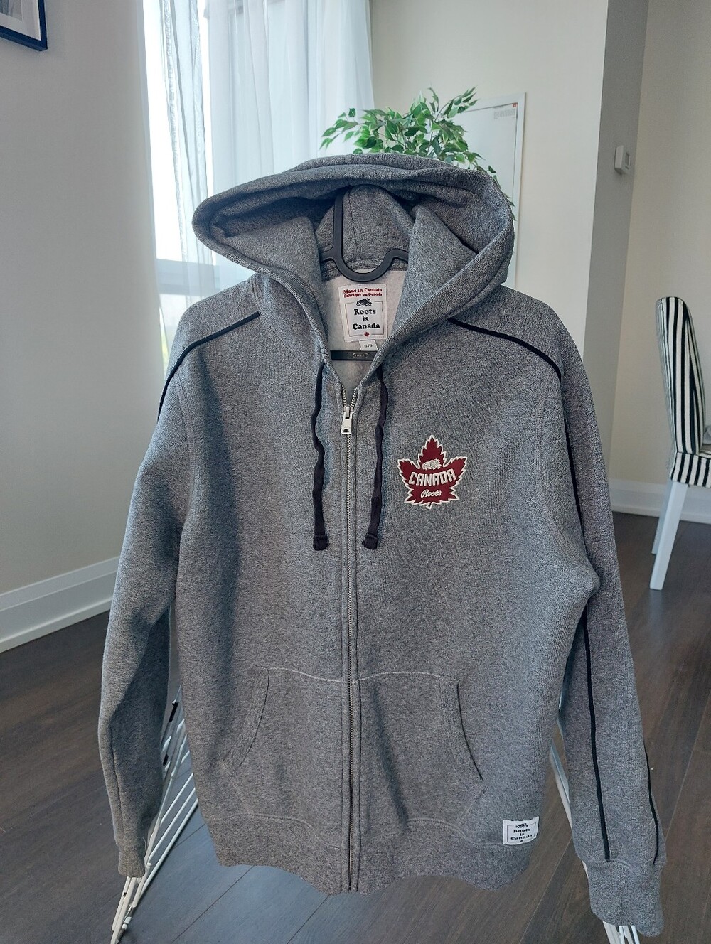 Roots Zipper Hoodie Limited Maple Edition Made In Canada M Fits Large